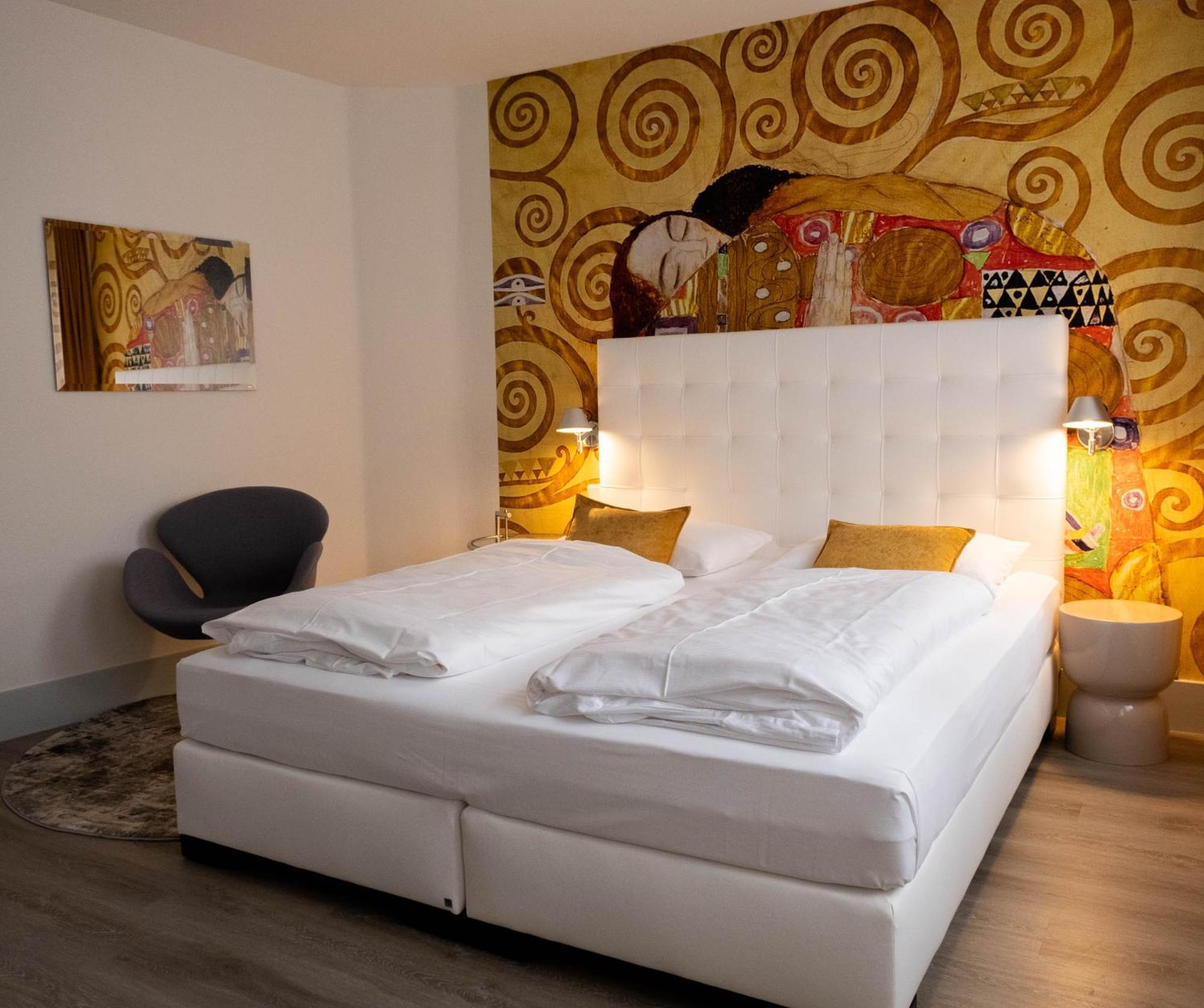 Hotel Ottheinrich Weinheim Exteriör bild